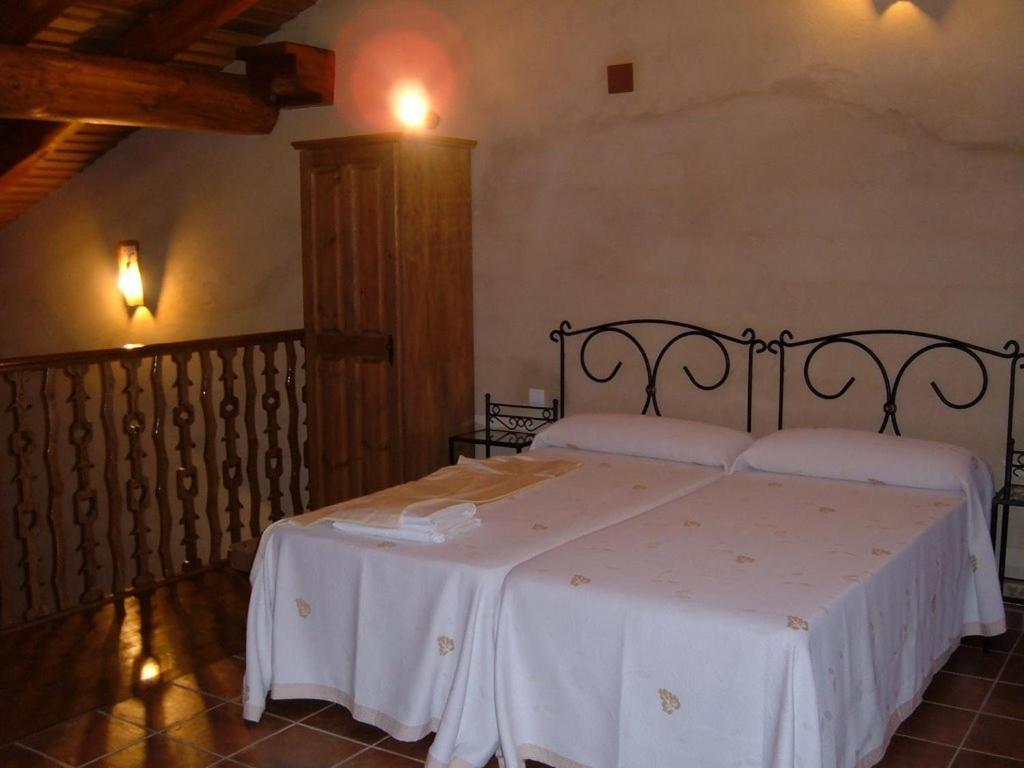 Apartamentos Rurales La Oropendola Jaraiz de la Vera Pokoj fotografie